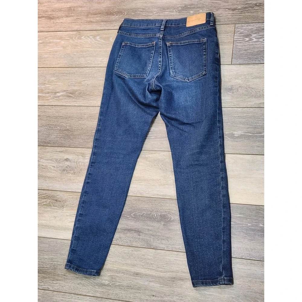 Everlane Skinny Ankle Length Medium Wash Jeans Size 25